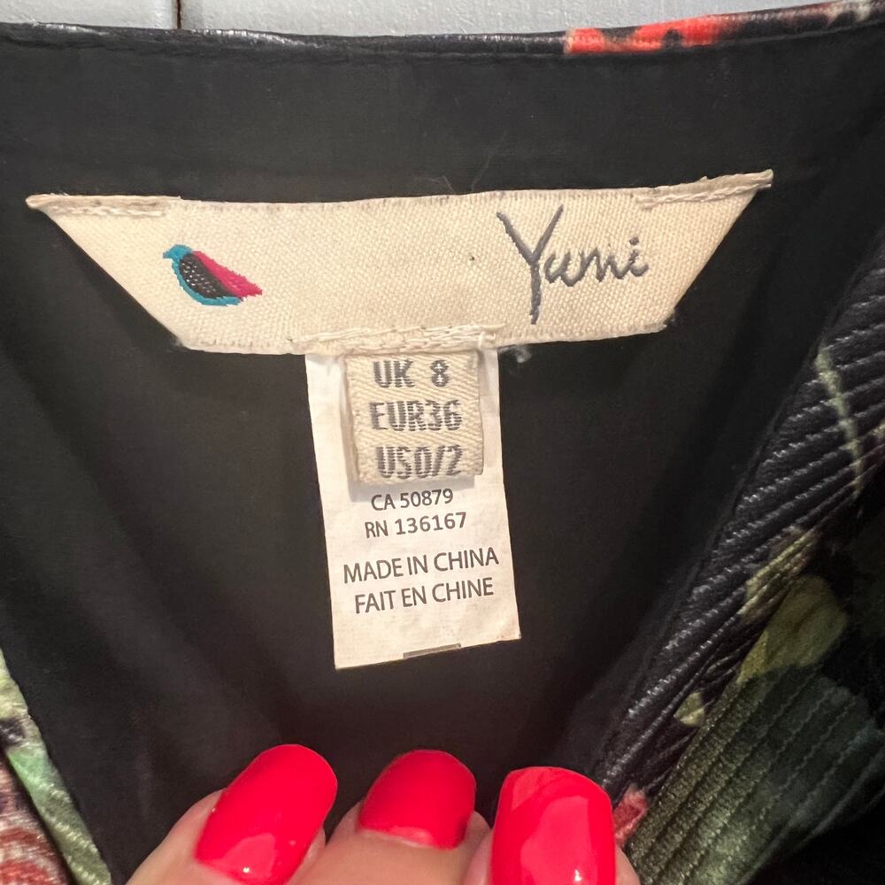 Yumi Black Floral Sleeveless Dress with Pleated Skirt Size 0/2 - Picture 5 of 11